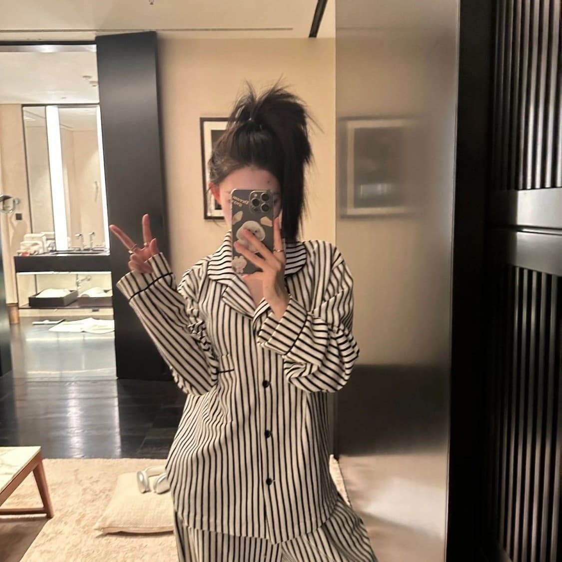 Factory wholesale women's spring and autumn pajamas featuring Japanese cartoon pudding dog design, imitation cotton long-sleeved top and pants, foreign trade style