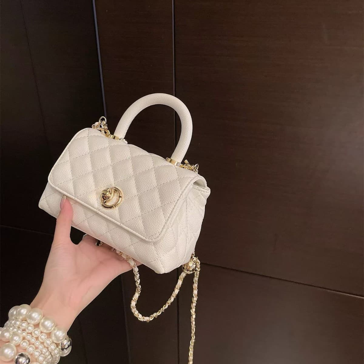 Small Fragrance Style Diamond Quilted Bag 2026 New Chain Bag Handbag Shoulder Crossbody Bag Small Square Bag Fashion Versatile Hand Carry Bag