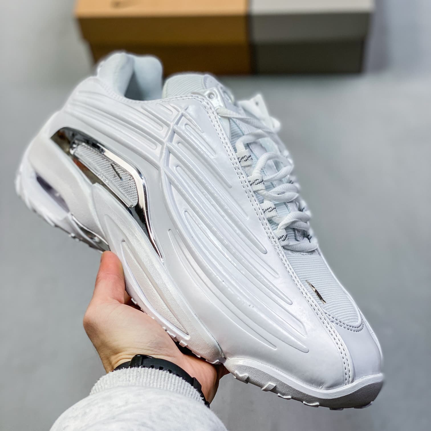 Drake HotStep Sneakers Men's Large Size Basketball Shoes Electroplated Patent Leather NOCTA Basketball Shoes Height Increase