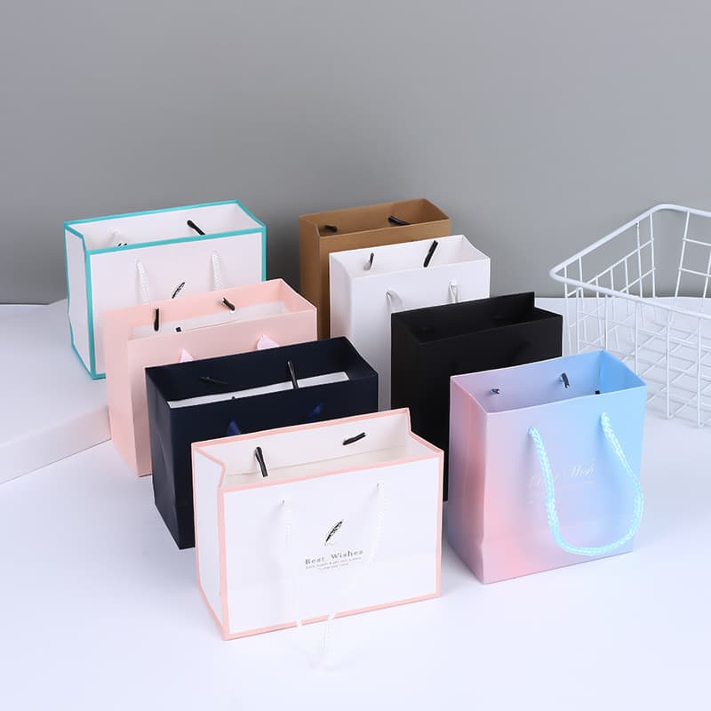 Gift Bag Paper Bag Gift Clothing Packaging Bag Gradient Solid Color Holiday Gift Bag Companion Kraft Paper Bag