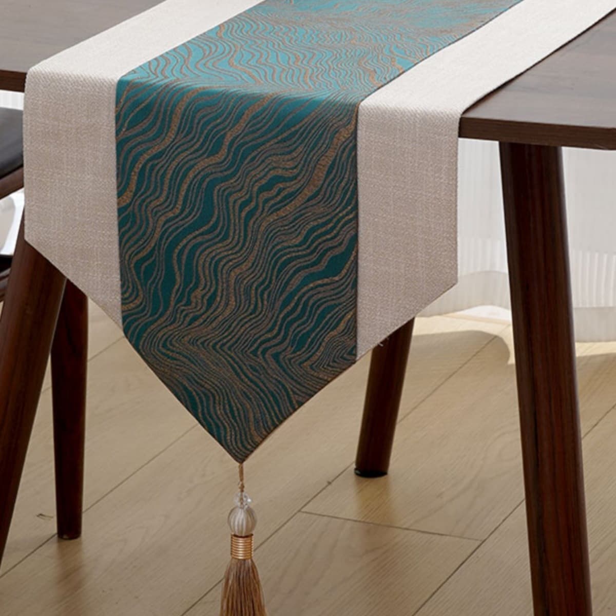 Table Runner Light Luxury Modern Coffee Table Dining Table Long Tablecloth Bed Runner Bed End Decorative New Year Tea Table Mat Tea Table Cloth Blended Fabric