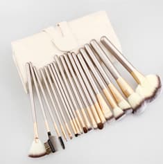 Cross-Border 18-Piece Champagne Color Makeup Brush Set, Beginner Makeup Tool, Soft Bristle Fan Brush, Wooden Handle Powder and Eyeshadow Brush