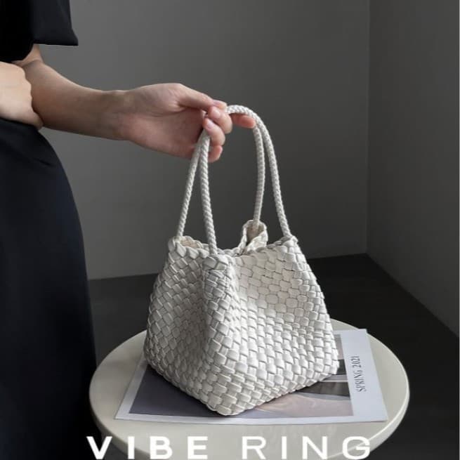Women's Handwoven Small Bucket Bag, Dumpling Bag, Vegetable Basket Bag, Cross-Body Handbag