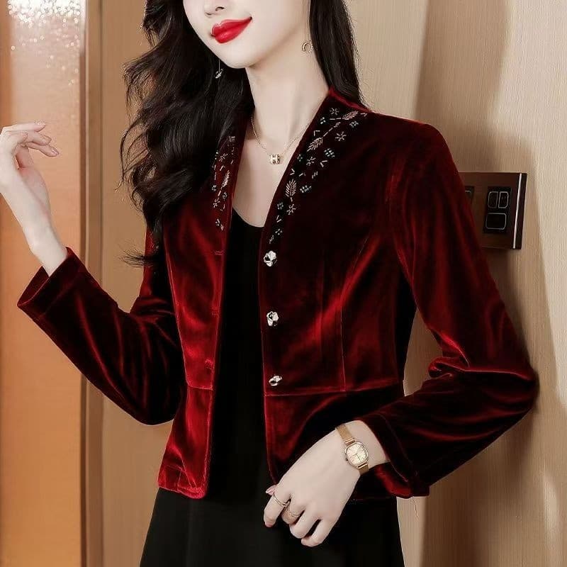 Black velvet base layer top for women, new autumn/winter style, embroidered floral design, chic inner layer top, suitable for middle-aged and elderly women.