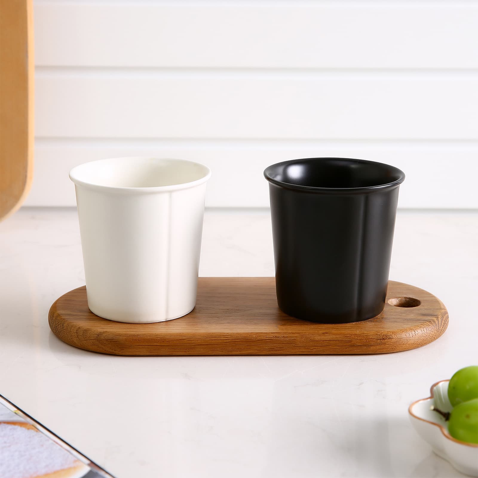 Paper cup shape coffee cup, simple white ceramic cup, drinking cup, latte cup, hand held cup, tea cup