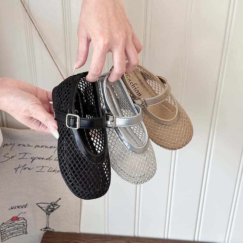 Girls' Hollow Sandals 2026 Summer New Kids Breathable Mesh Princess Shoes, Korean Style Versatile Little Leather Shoes