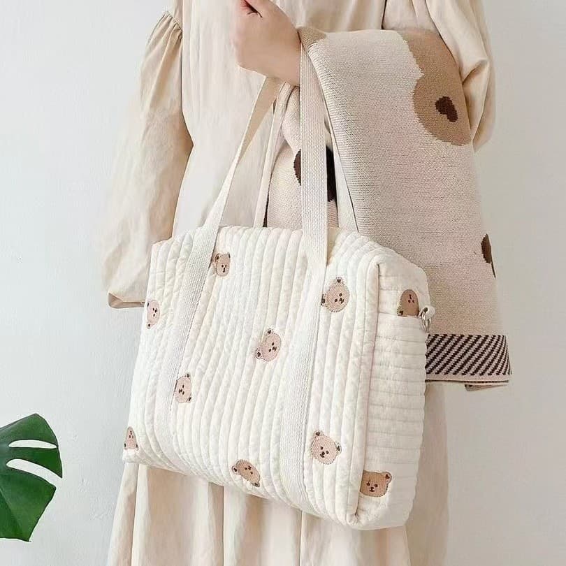 Korean ins embroidery large capacity lightweight portable outing baby mother and baby bag trolley hanging bag