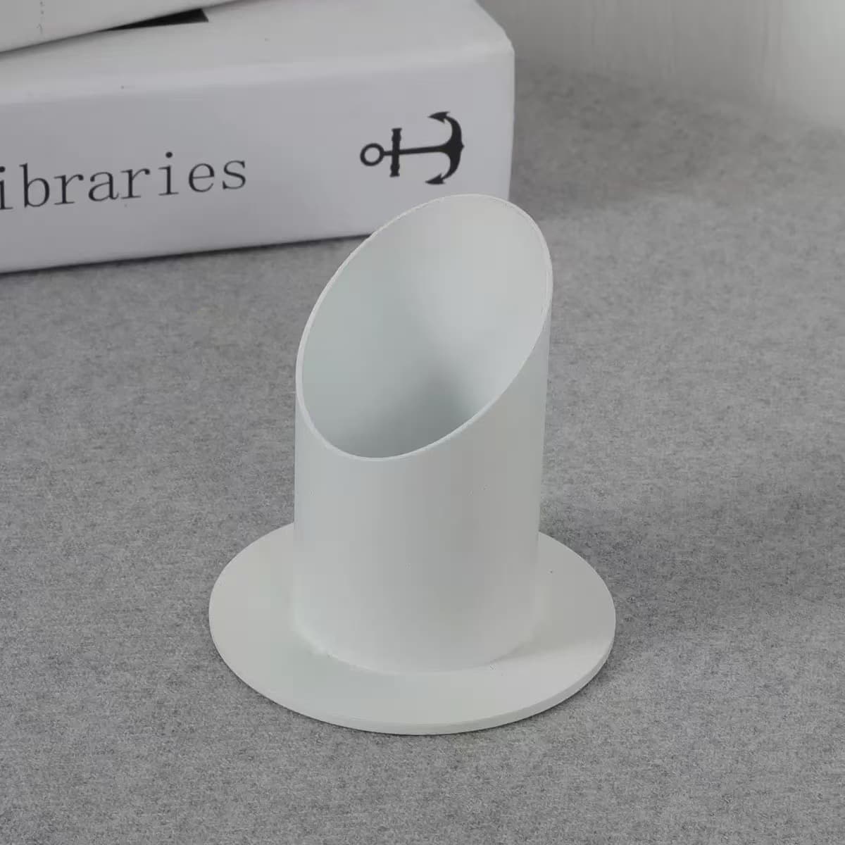 European Wrought Iron Table Candle Holder Wedding Candle Holder Amazon Cross-border Small Candle Holder Home Decoration Stem Candle Holder Base