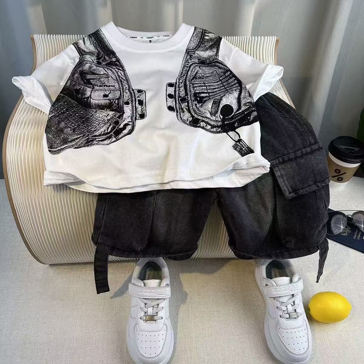 Boys' street suits, summer clothes, children's clothes, new styles, handsome children's summer short-sleeved baby fashionable Korean two-piece sets