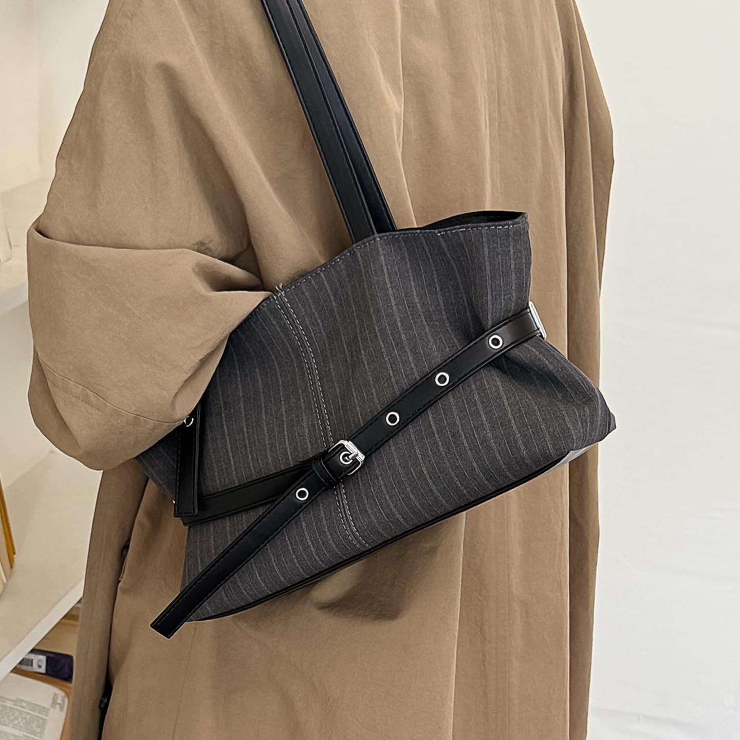 Casual Commuter Work Shoulder Underarm Bag for Women 2026 New Fashion Large Capacity Handbag Premium Tote Bag