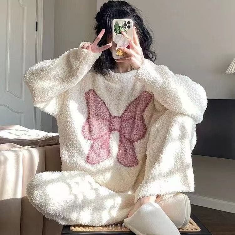 Pajamas for women in autumn and winter half-velvet thickened large size long-sleeved trousers soft home wear set thickened flannel