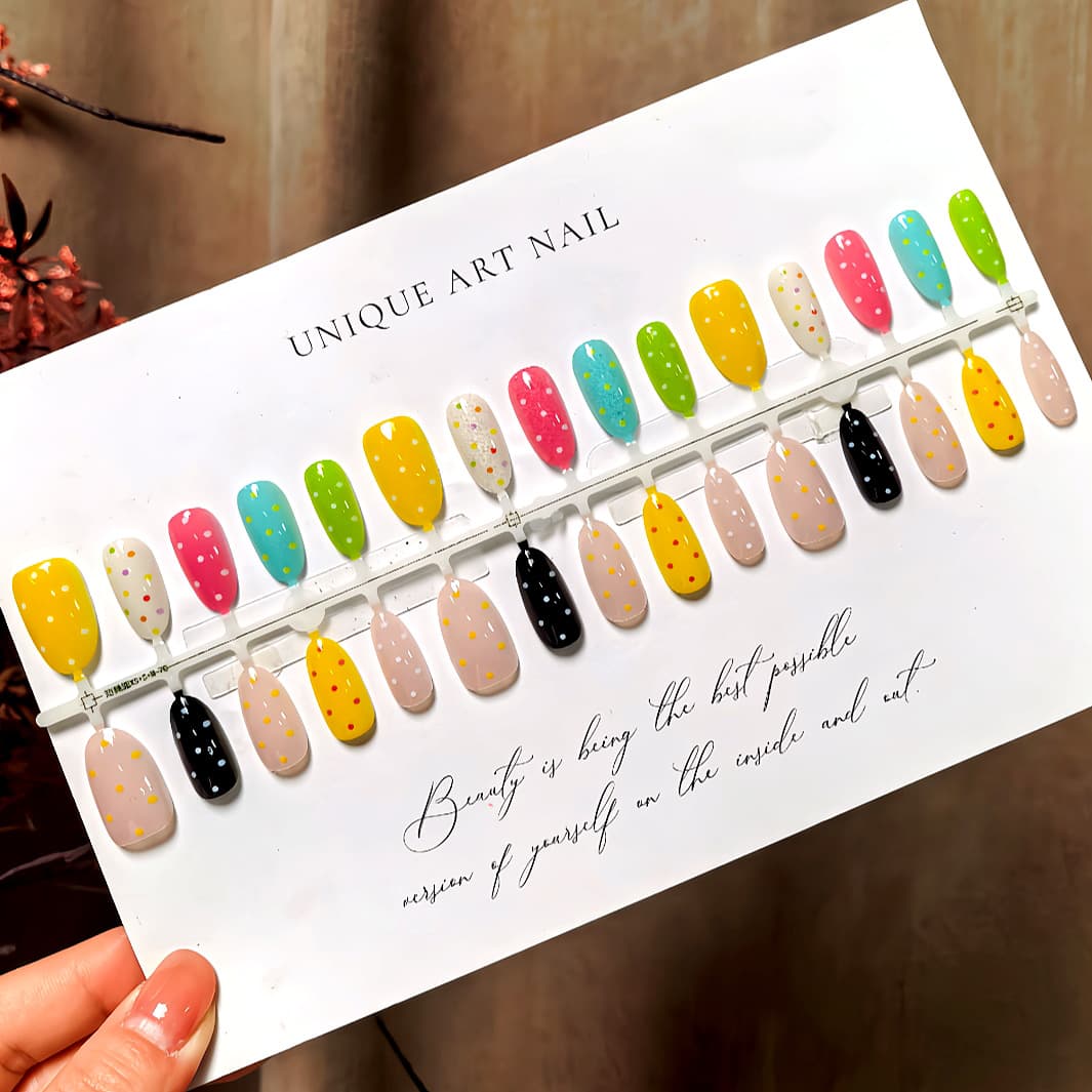 S619 - Pre-made Full Set Candy Pop Wearable Nails, High-Saturation Polka Dot Sweet Girl Style, Removable Nail Tips