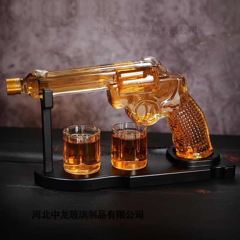 Creative new pistol shape decanter high borosilicate glass special-shaped craft wine bottle whiskey decanter
