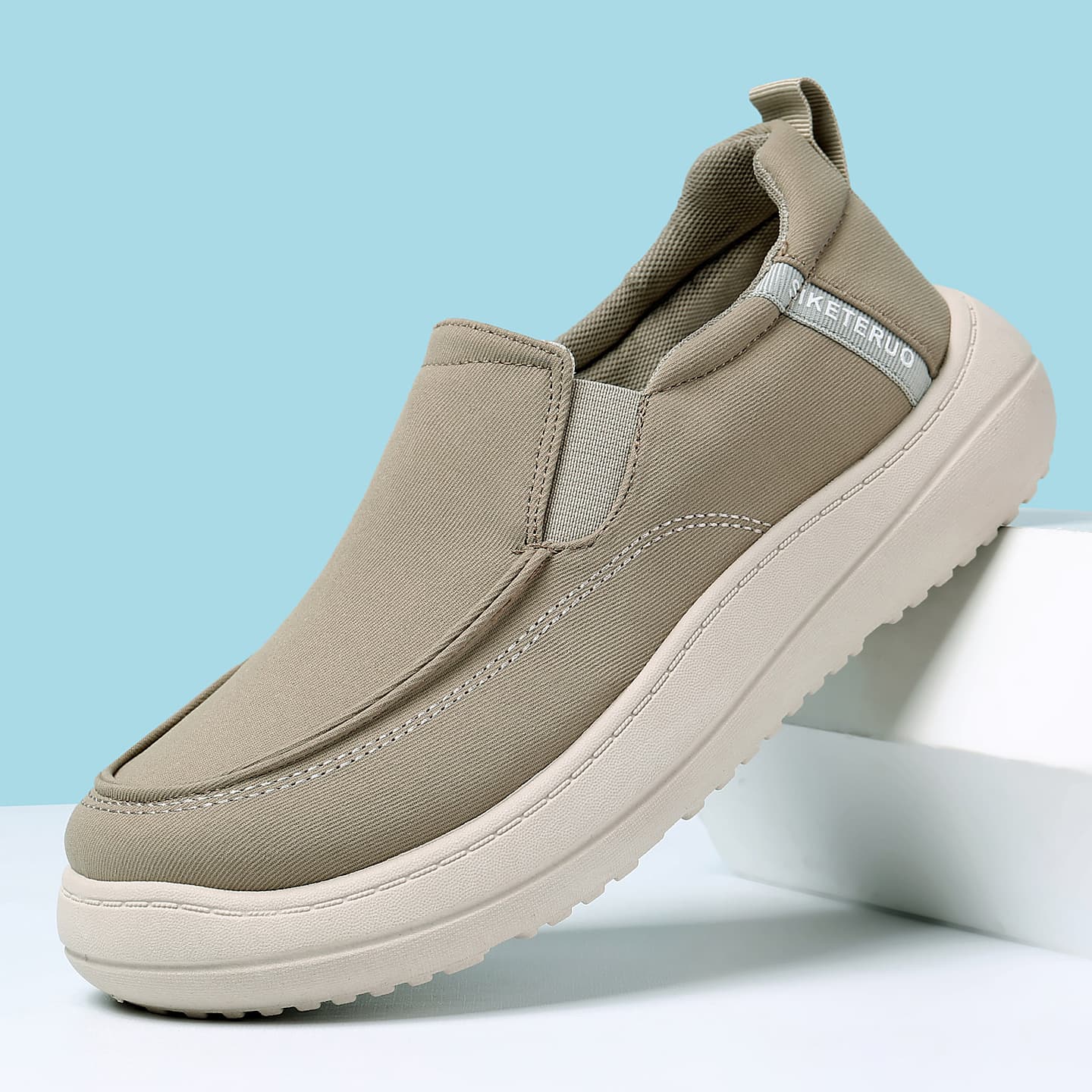 New spring and autumn shoes for men, comfortable, soft-soled, non-tiring, lightweight, non-slip, wear-resistant, comfortable cloth shoes, one-step dad shoes