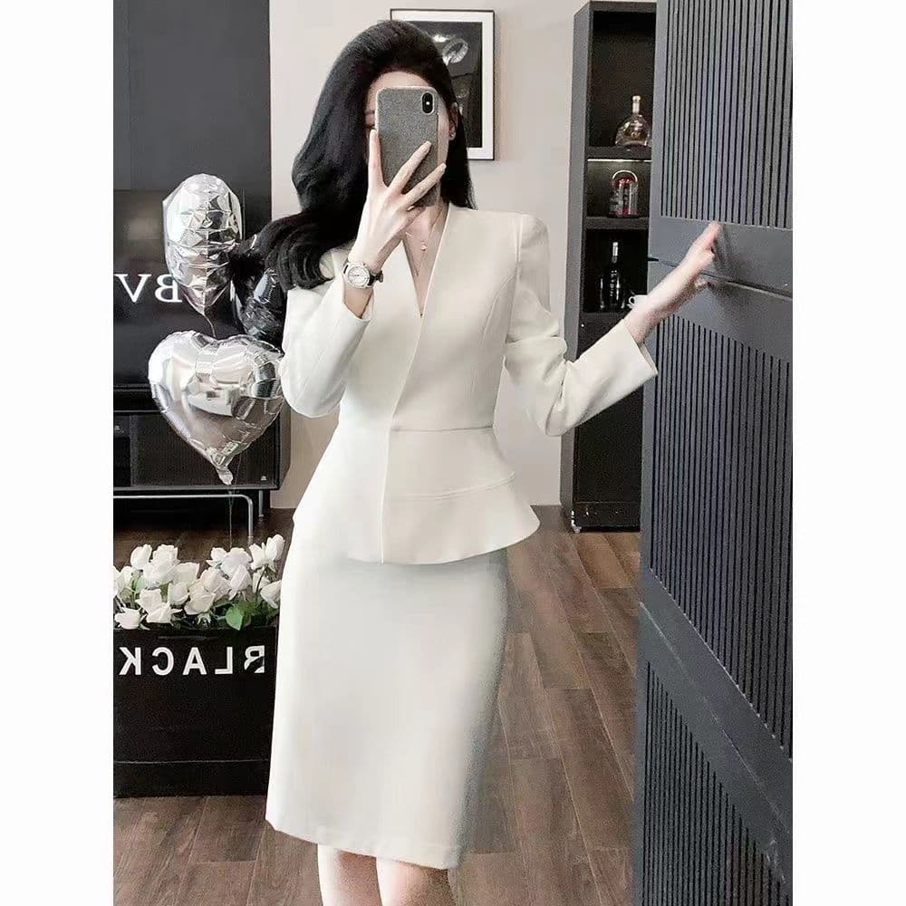 Professional Suit Set for Women, Fashionable and Elegant, Suitable for Beauty Salon, Medical Aesthetics Receptionist, Host, Formal Wear for Lecturers