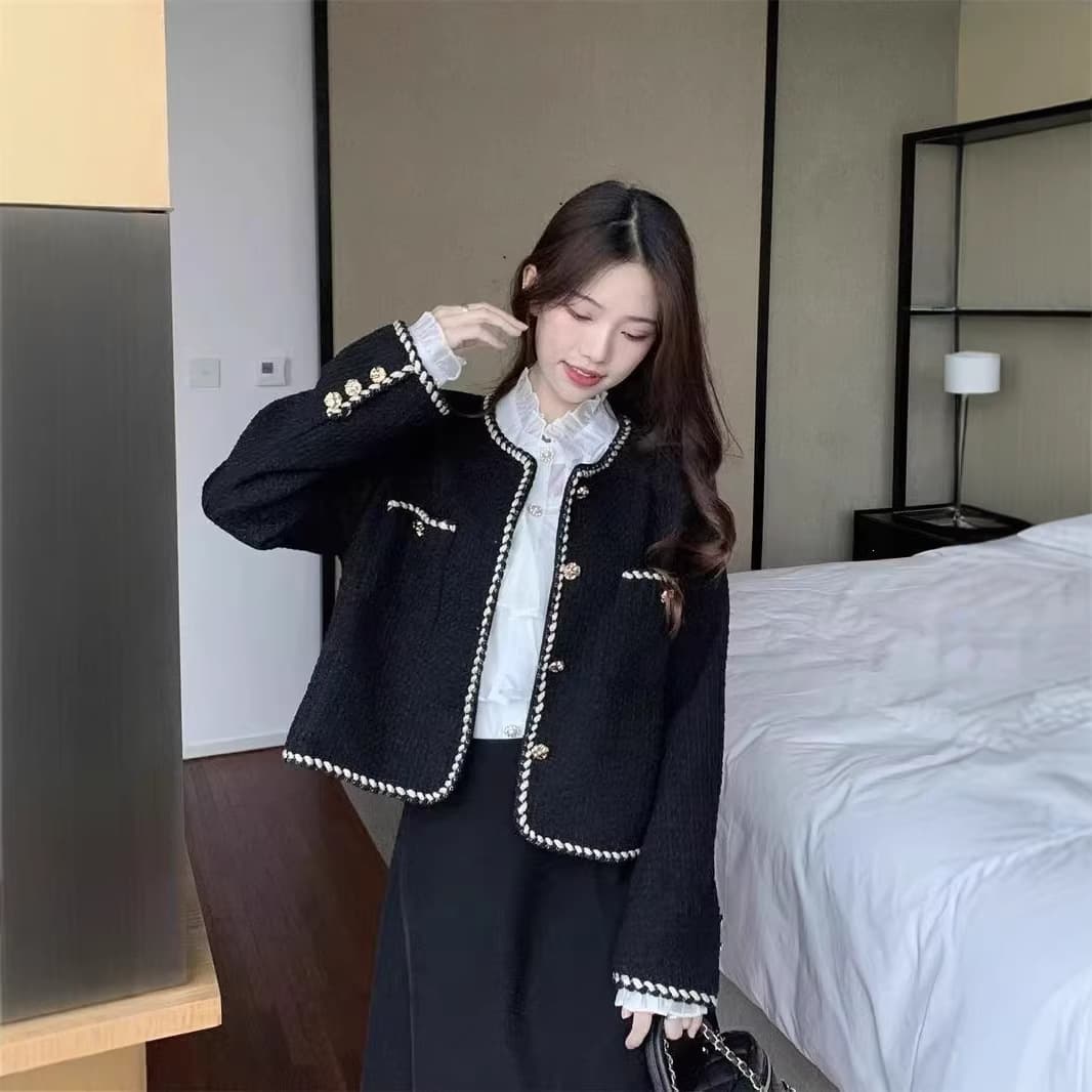 2026 New French-Style Black Short Jacket for Women, Spring and Autumn Season, Elegant and Versatile for Petite Figures
