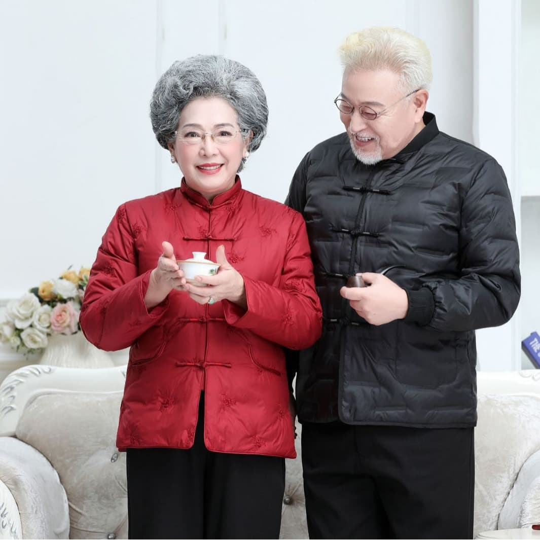 Autumn/Winter 3121 Middle-aged and Elderly Couple Outfits Manufacturer Wholesale Men's and Women's Long-sleeved Birthday Down Jackets Tang Suit
