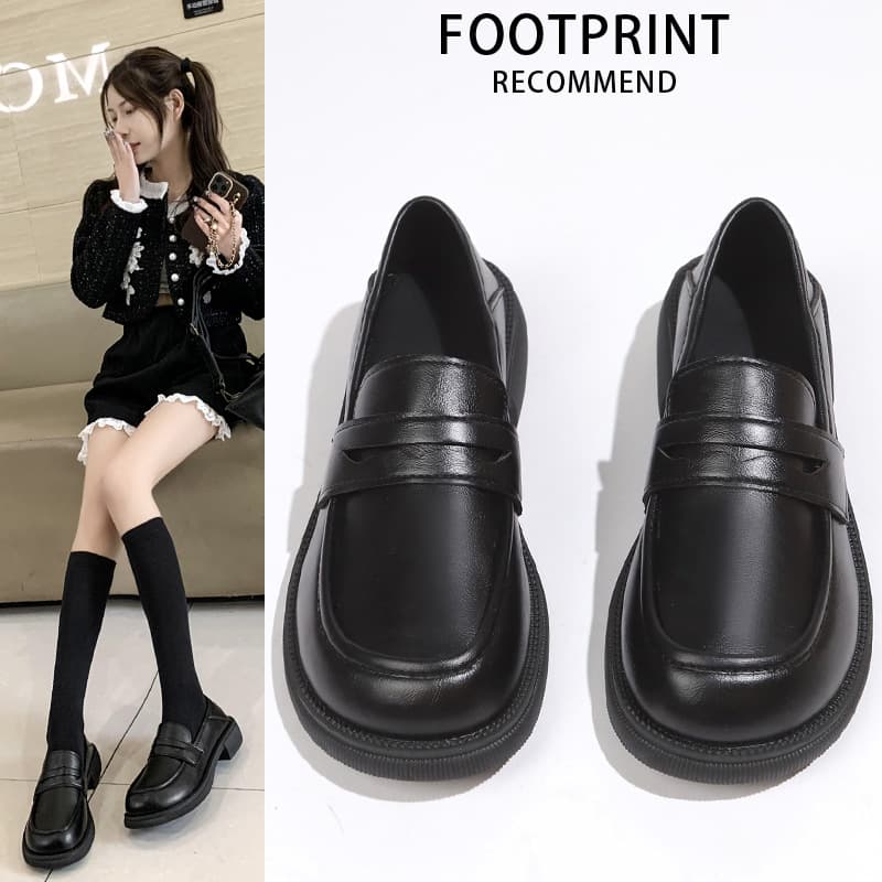 Black small leather shoes for women, British style, 2025 spring and autumn new retro flat flats versatile loafers women's shoes