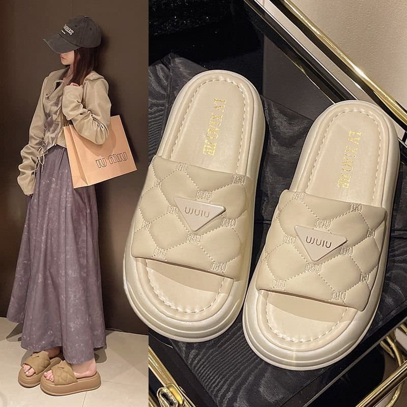 Trendy Chanel-style Chunky Slide Sandals for Women Summer 2026 New Fashion High-end Versatile Beach Flip Flops