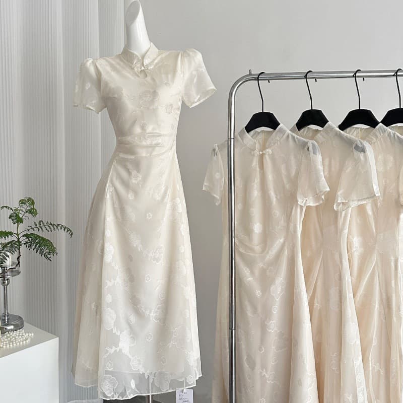New Chinoiserie National Style Heavy Jacquard Improved Cheongsam Dress 2025 New Elegant Waist A-Line Engagement Dress