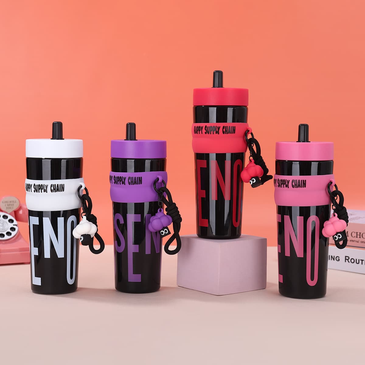 Modern Simple Outdoor Sports Plastic Cup with Straw Car Carrier Handle Large Capacity Portable Insulated Water Bottle for Men And Women
