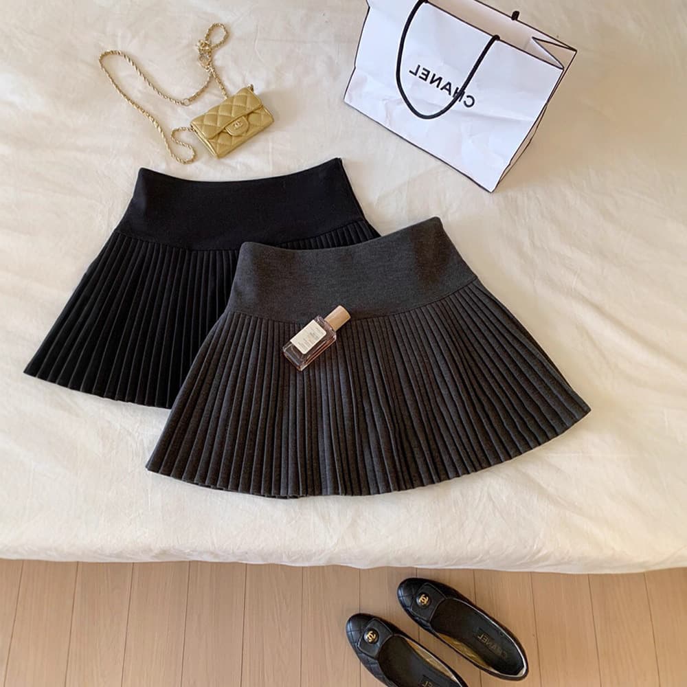 High-Waist Wool Pleated Mini Skirt for Women 2025 Fall/Winter New Retro Versatile Slimming A-Line Skirt