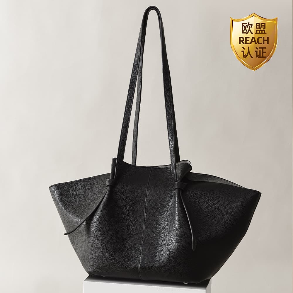 Cross-border Direct Supply Tote Bag Brand Alternative Wing Bag Large Capacity Commuter Shoulder Bag Fashion Pleated Bag Wholesale