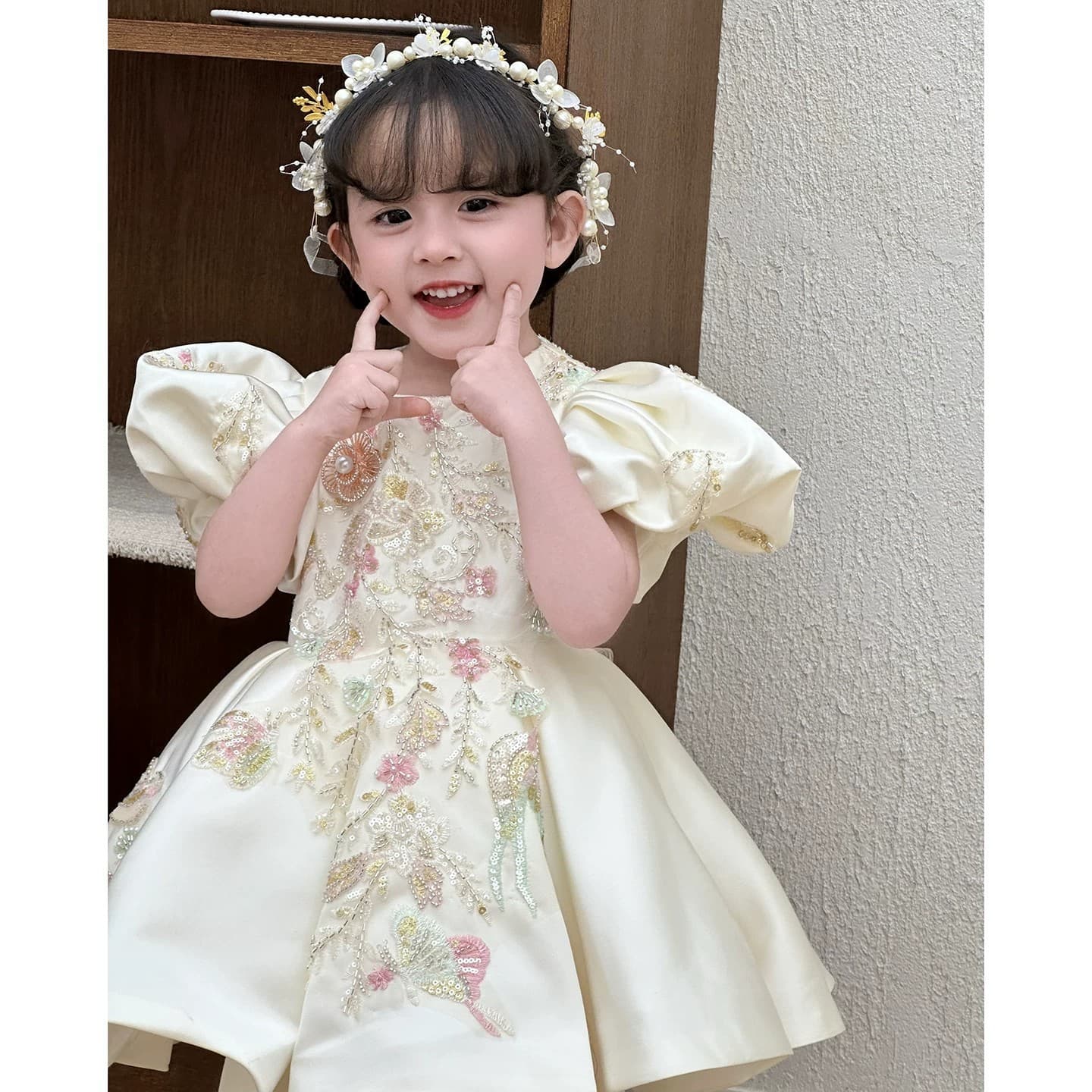 Flower Girl Dress Premium Gown Dreamy Fairy Birthday Princess Dress Court Style Balloon Performance Costume