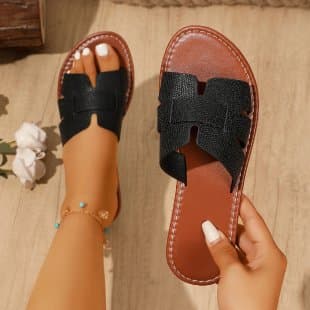 Cross-border Large Size Women's Sandals European and American Style H-shaped Flat Beach Slippers for Summer Outdoor Wear Wholesale