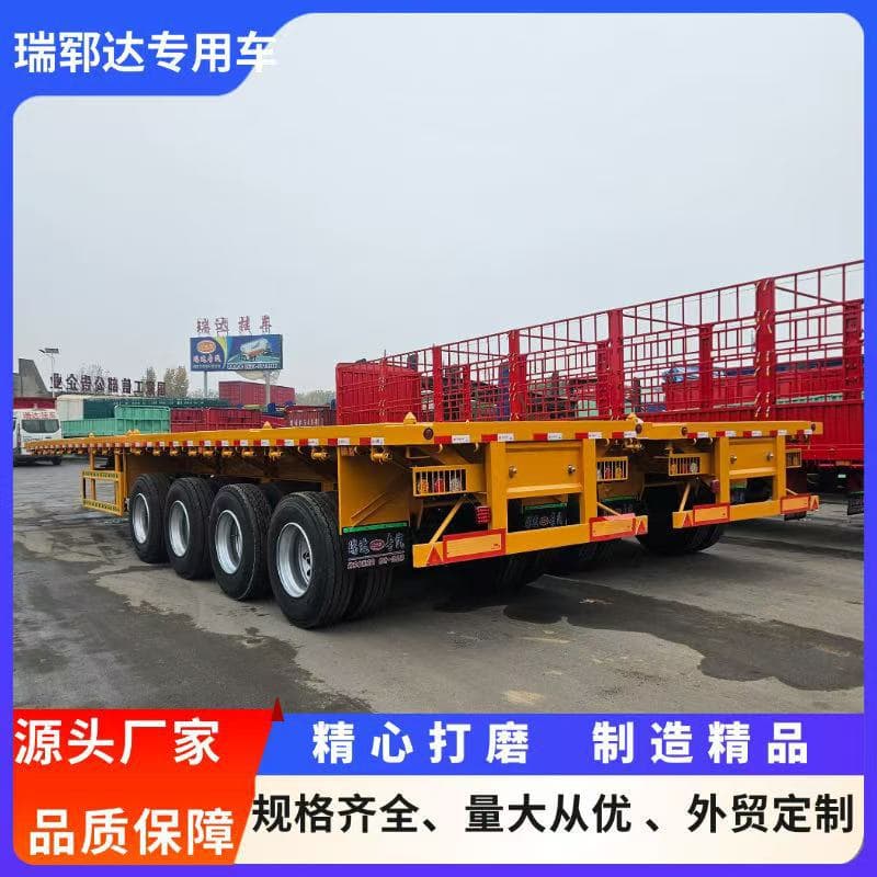 Cross-border supply of 12.5-meter flatbed semi-trailers, large flatbed transport vehicles, and four-axle flatbed semi-trailer heads.