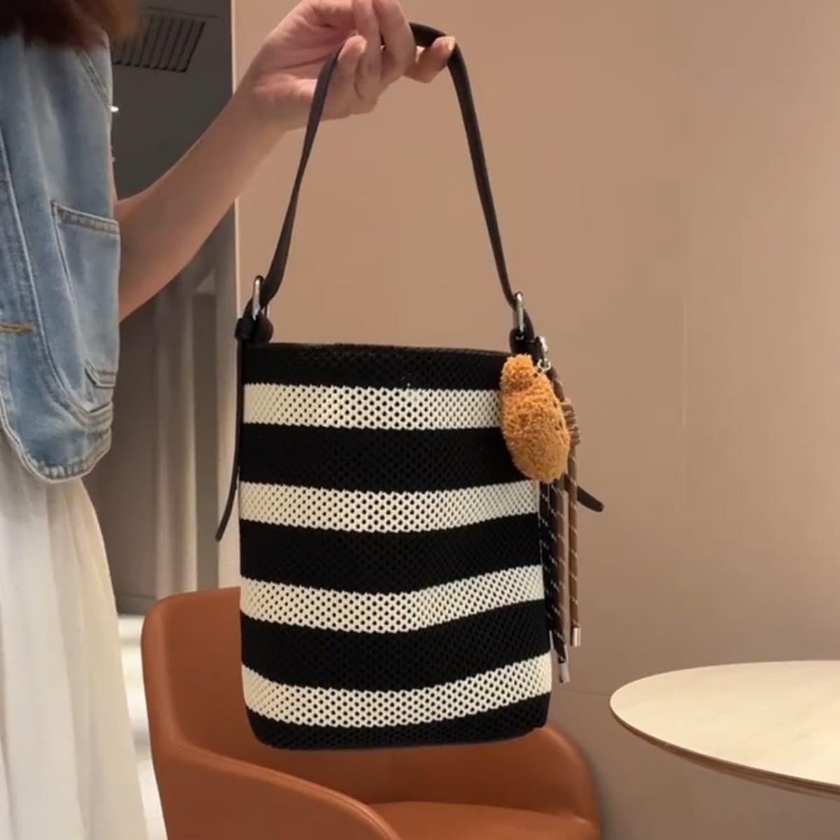 Bags for women 2026 new style super hot black and white striped woven bucket bag large capacity vacation casual crossbody large bag