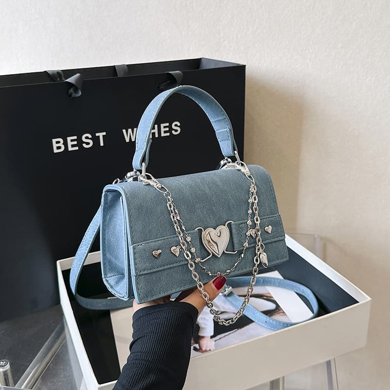 Cross-border 2024 Autumn New Niche Design Fashion Love Retro Chain One-Shoulder Diagonal Handheld Small Square Bag