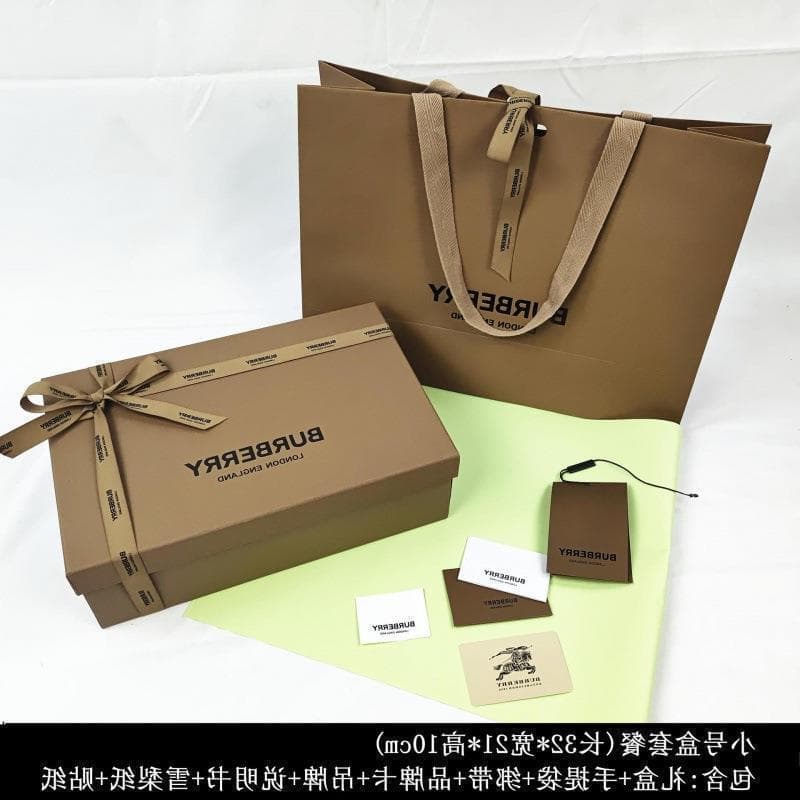 Original Burberry clothes scarf bag coat shirt packaging box Burberry paper bag empty box gift bag