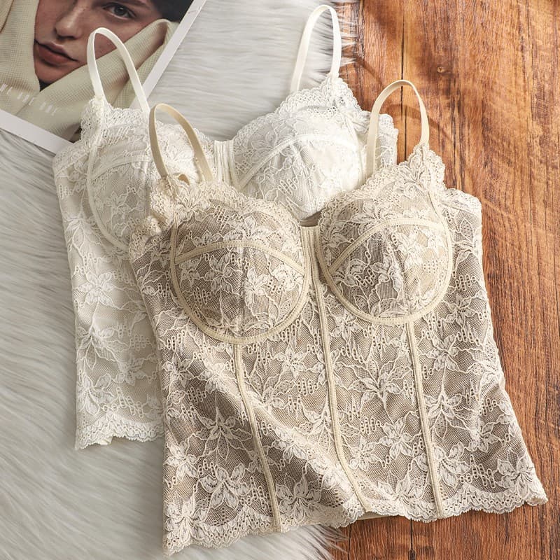 French-style lace camisole for women, 2025 new style, hot selling item with bra pads, slim fit, suitable for inner or outer wear, base layer top.