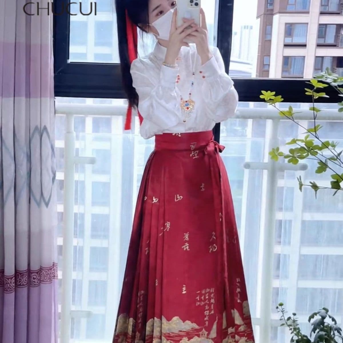 New Chinese style top paired with a horse-face skirt set, women's traditional red Hanfu for Chinese New Year, engagement dress, and toasting attire, 2024 new style.