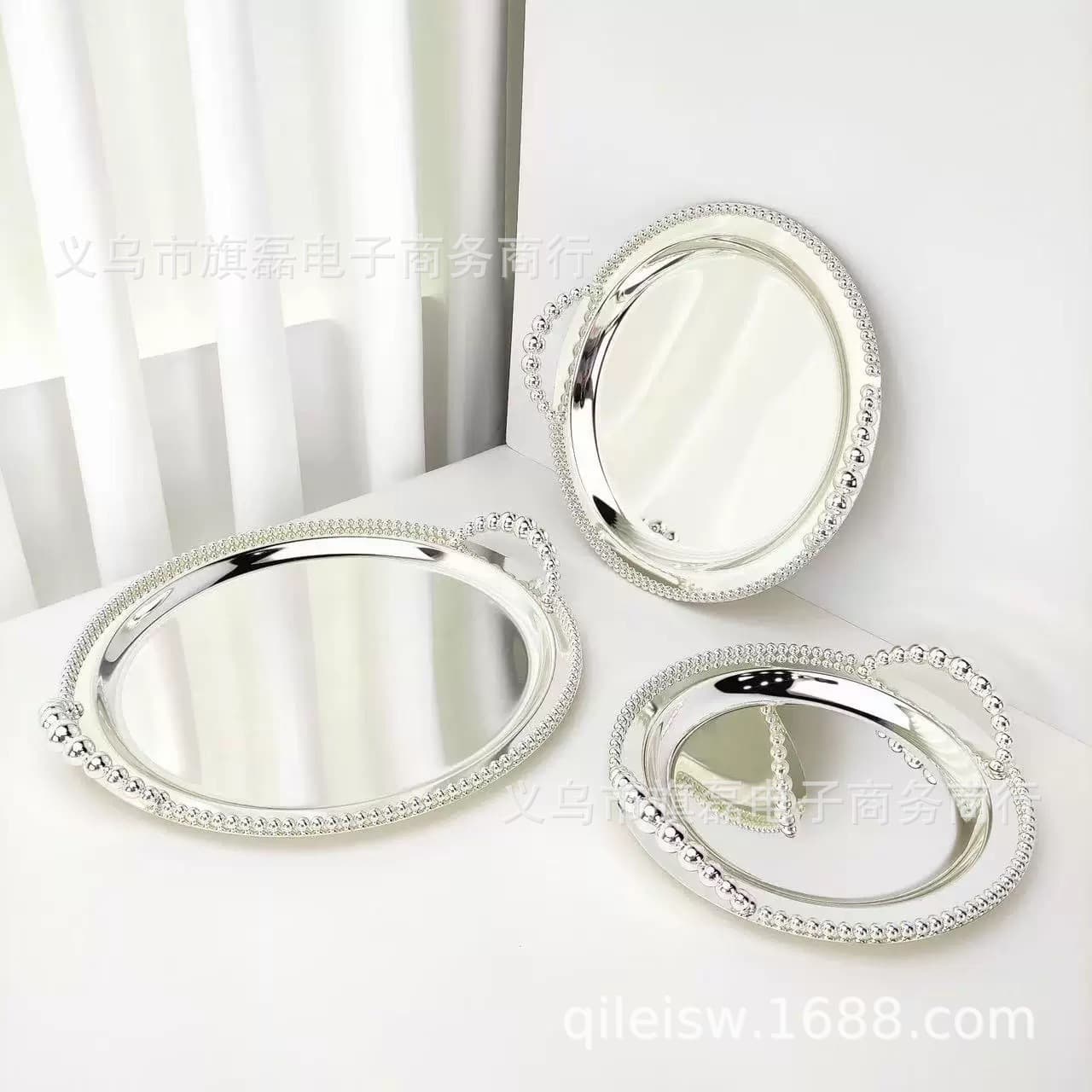 Ins European Exquisite Silver-Plated Metal Round Tray, Decorative Plate for Fruits and Cakes, Baking Wedding Party Ornament