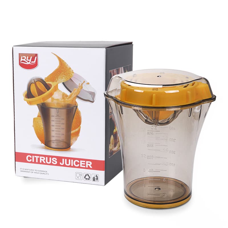 Cross-border manual juicer with graduated measuring cup, simple fruit juicer for oranges and lemons.