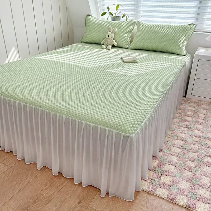 Ice Bean Cooling Mat Bed Skirt Style 3-Piece Set, Princess Style High-End Summer Ice Silk Machine Washable 2-Piece Set Air Conditioning Soft Mat