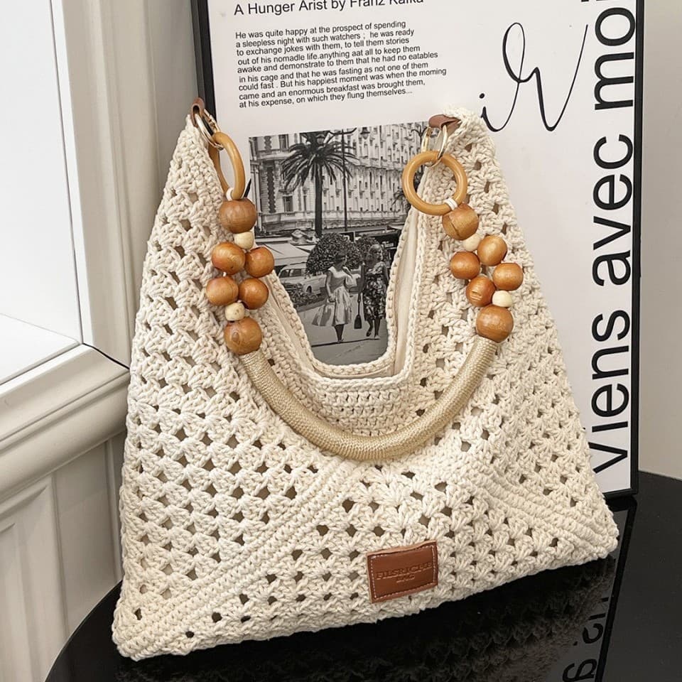 Large capacity fashionable simple woven bag for women 2026 new seaside woven beach bag commuter shoulder tote bag