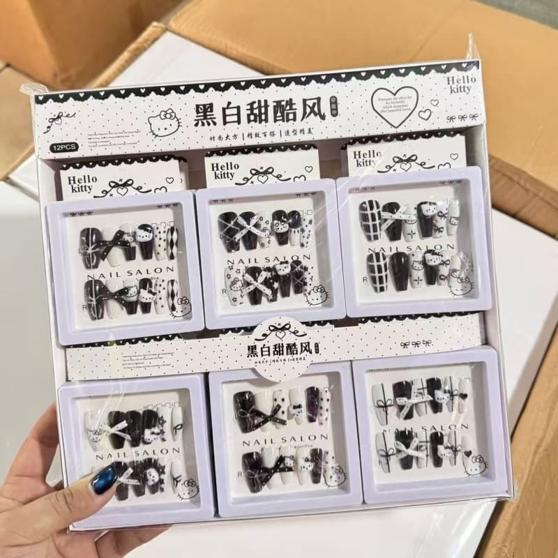 New Press-On Nails, Boxed Black and White Nail Stickers, Cute 3D Nail Art Tips, Girl's Fake Nail Stickers Wholesale