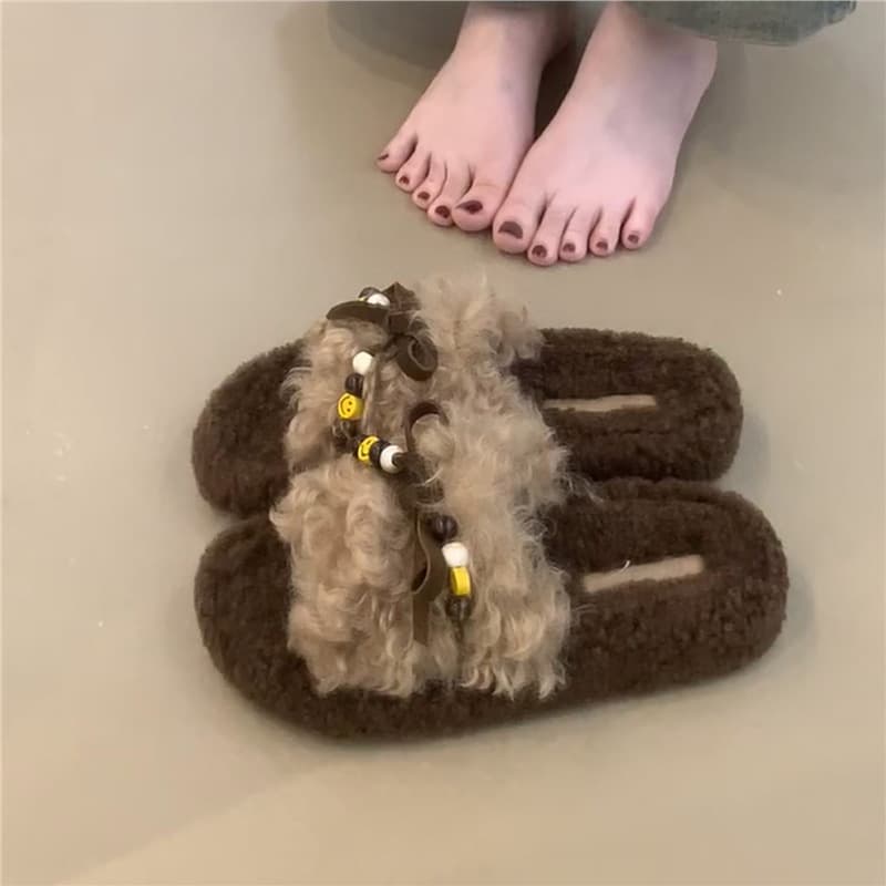 Sheepskin Edition~ Thick-Soled Furry Slippers for Women with Bow and Bead Detailing, Retro Plush Lined Warm One-Strap Lazy Cotton Slippers for Outdoor Wear