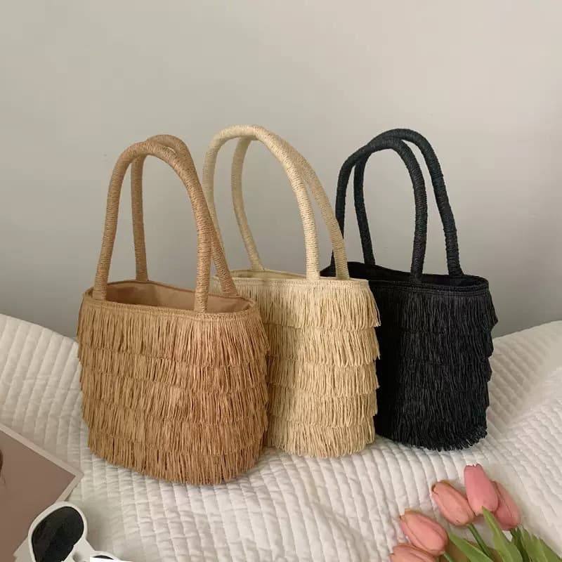 Rustic Handwoven Straw Tote Bag for Women Summer 2025 New French Style Beach Fringe Woven Bag