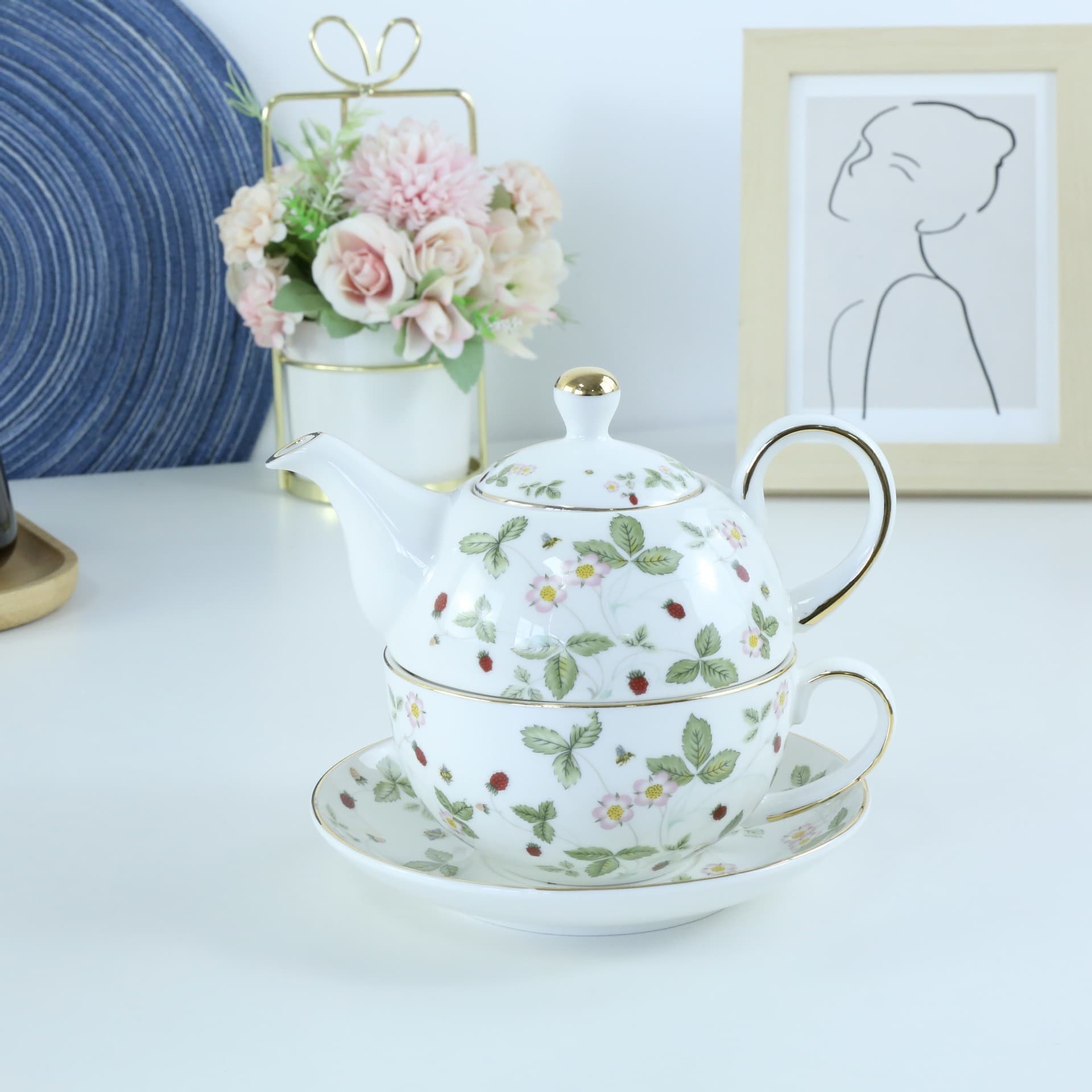 Wild Strawberry Ceramic Mother-Child Teapot Set, Minimalist Tea Set Creative Single-Person Tea Brewing Teapot