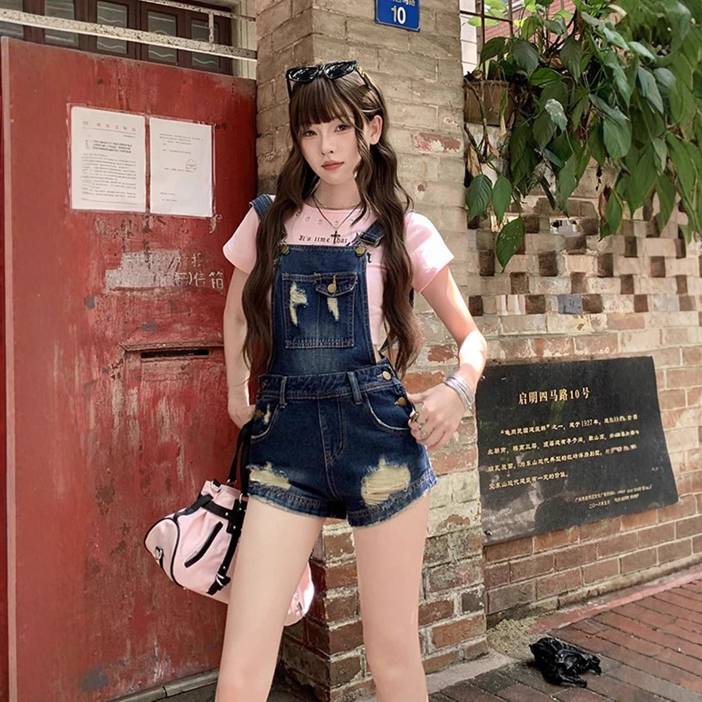 Edgy Low-Rise Denim Overall Shorts for Women Summer Casual Suspender Romper Ins Style