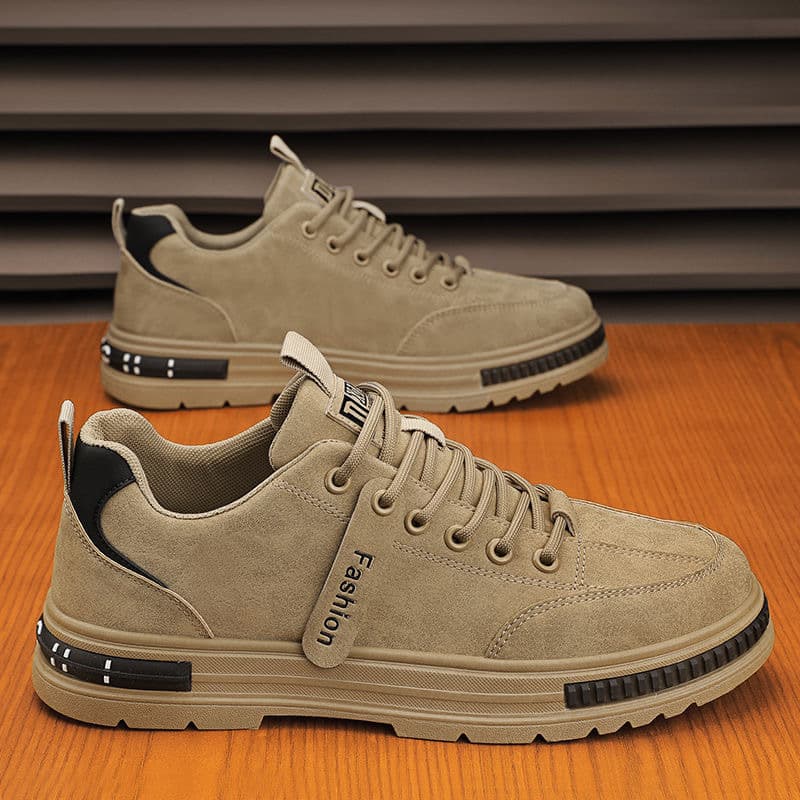Men's work shoes for construction sites, labor protection with anti-slip and waterproof features, summer breathable casual workwear hiking shoes.