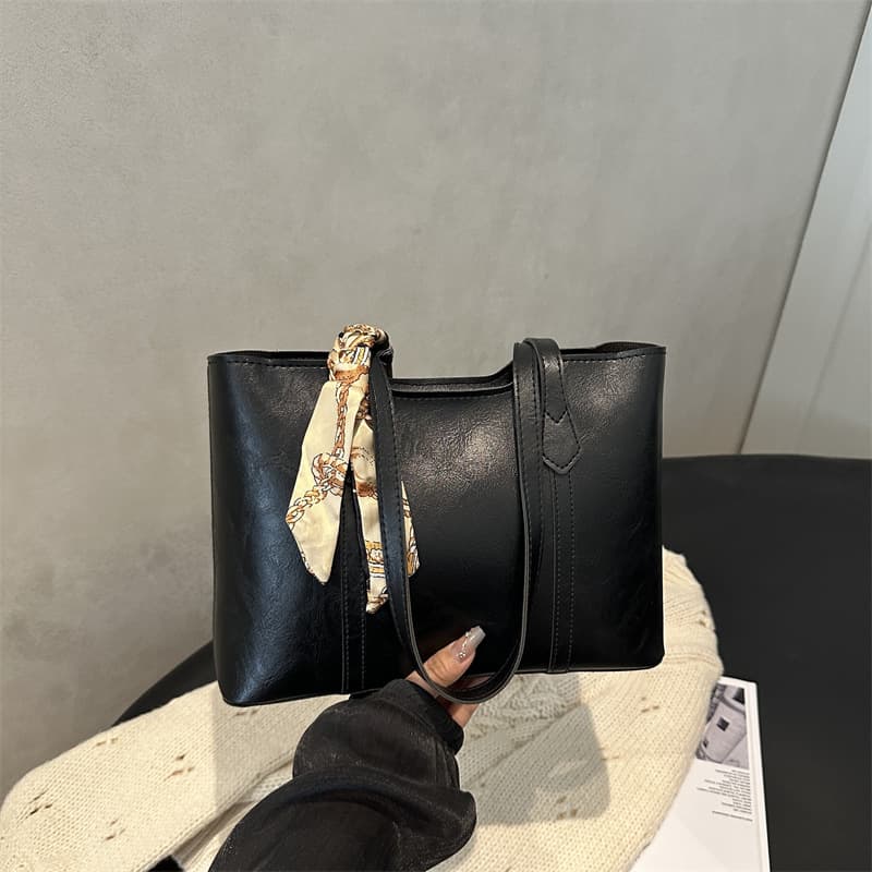 College student class bag women's autumn 2025 new trendy retro all-match commuter shoulder bag high-end tote bag
