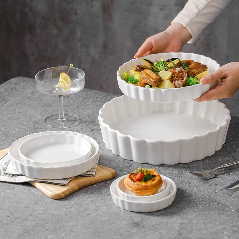 Ceramic Round Striped Baking Pan Cheese Baked Rice Plate Household Fruit Snack Plate Afternoon Tea Snack Plate Pizza Plate