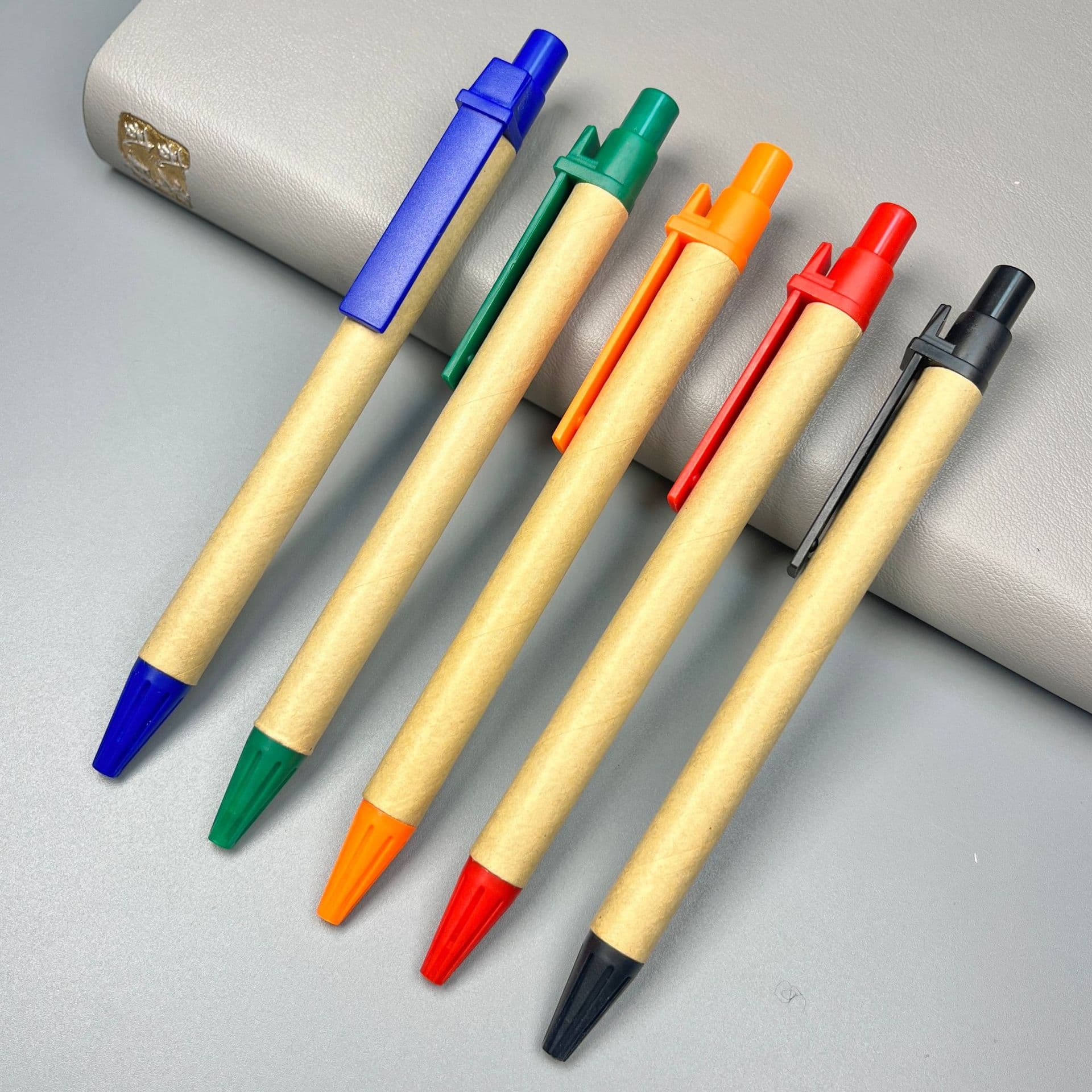 New Eco-Friendly ABS Kraft Paper Tube Retractable Ballpoint Pen Custom Logo Advertising Pen Paper Tube Pen