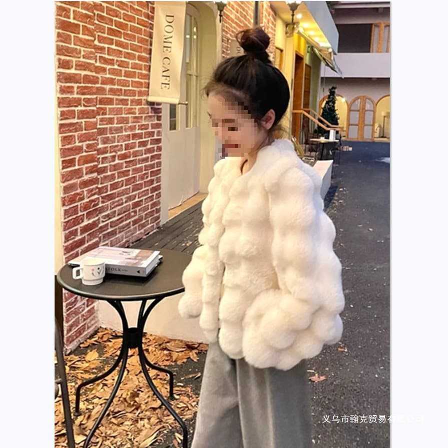 Little Luxury Style Celebrity Coat Women Short 2023 Winter Thickened Warm Fashion Slim Fit Faux Fur Plush Coat