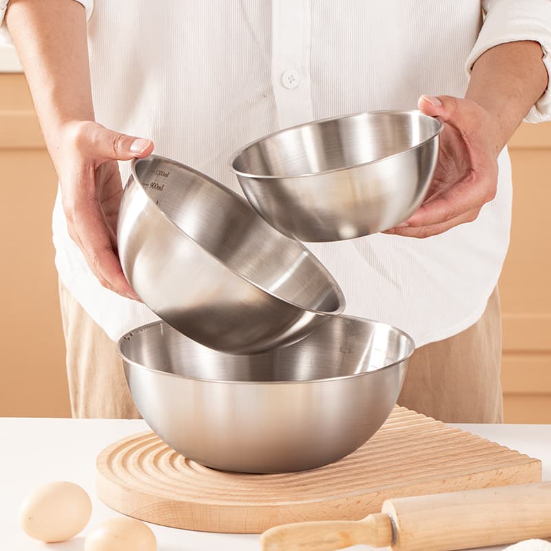 Stainless Steel Salad and Cooking Bowl for Home Use with Measurements, Japanese-style Dough Kneading, Egg Beating, and Baking